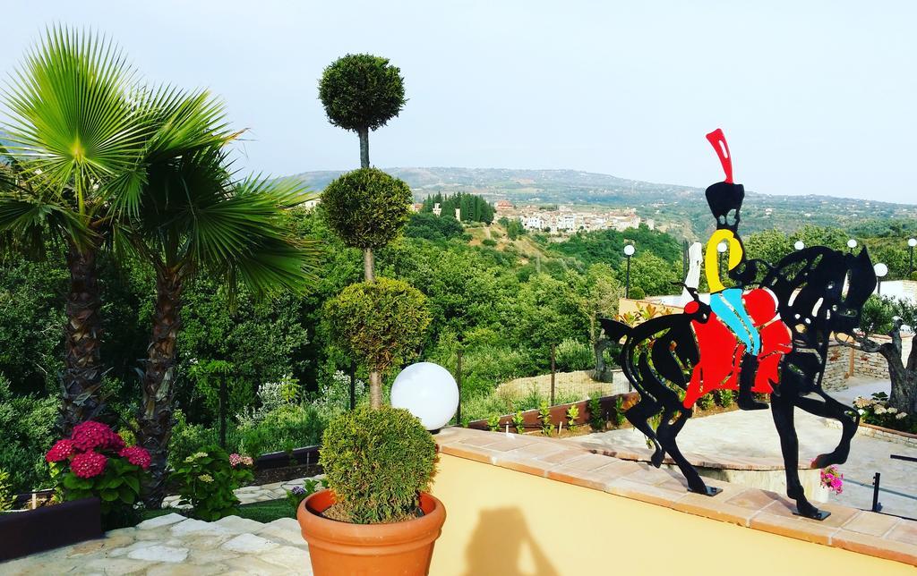 Villa Giulia Del Cavaliere Кастровиллари Экстерьер фото